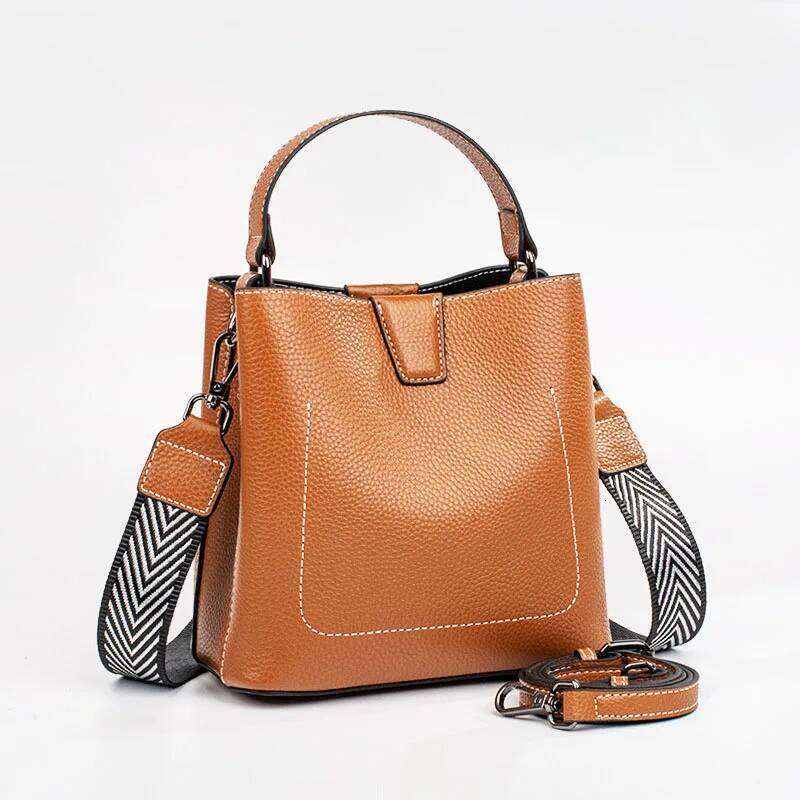 2025 Genuine Leather Women's bucket Fashionable Large Capacity Shoulder Bag design cowhide Versatile Crossbody bag