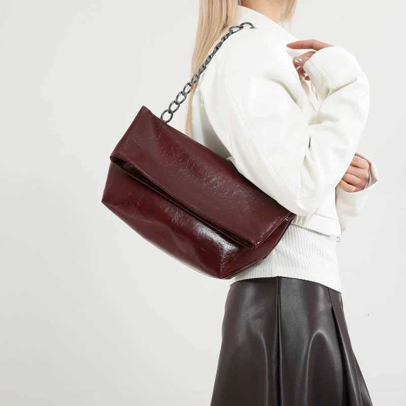 Burgundy Wen Chain Shoulder Side Bag PU Leather Handbag And Purse Fi Luxury Brand Lady Flap Sling Bag Daily Commuting Bag Y250718