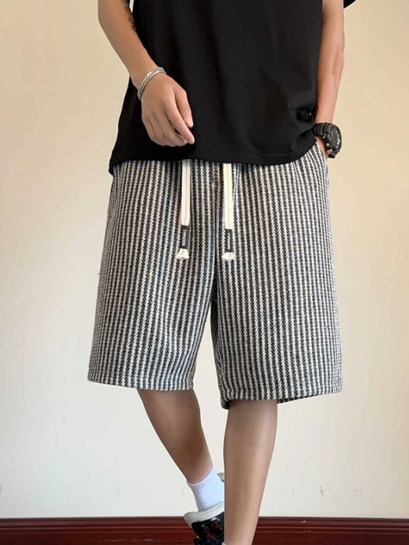 Mens Casual Shorts American Striped Printed Five Quarter Pants Elastic Waistband with Drawstring Suitable for Summer Daily Use W250718