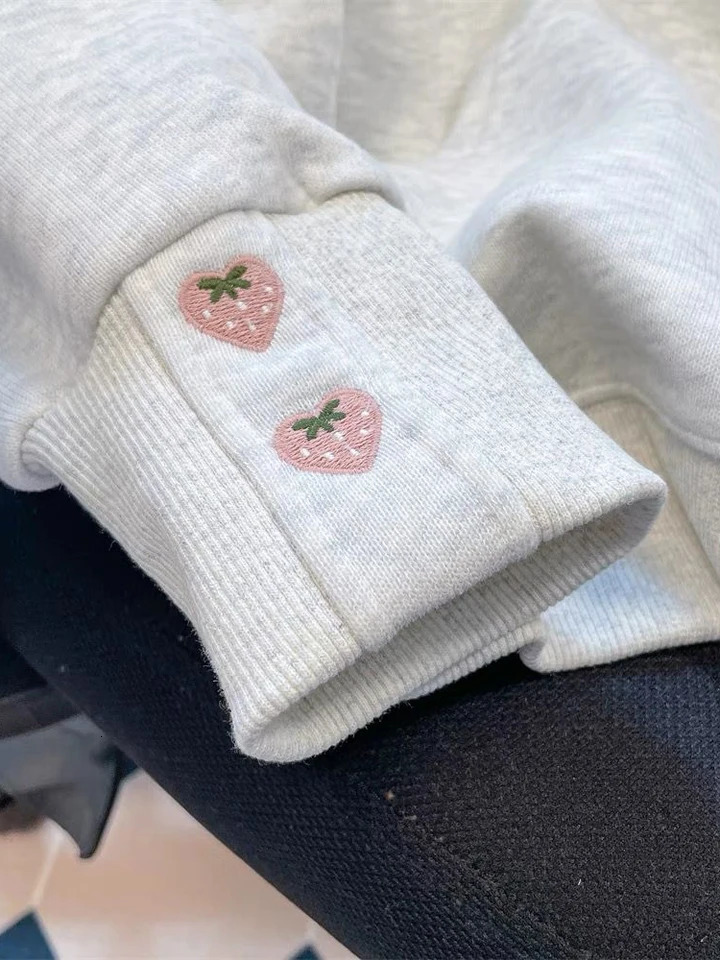 100% Cotton Cute Strawberry Hoodies Women Casual Loose Korean Sweatshirts Fashion Long Sleeve Preppy Style Female High Quality Tops 250717