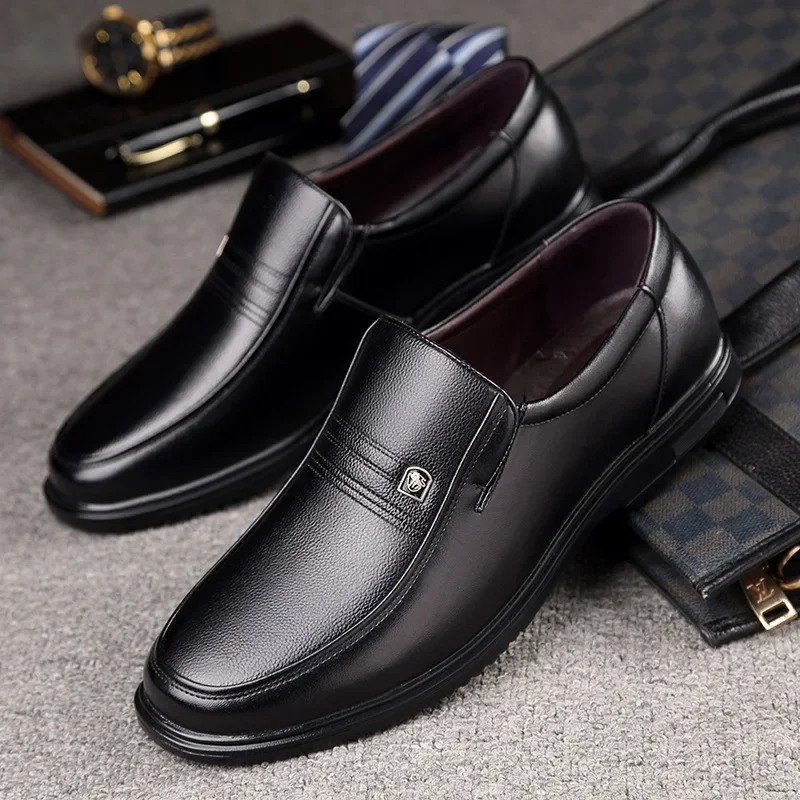 Men Loafers Slip On Business Casual Shoes Classic Soft Leather Mens Breathable Genuine Handmade Shoes 250717