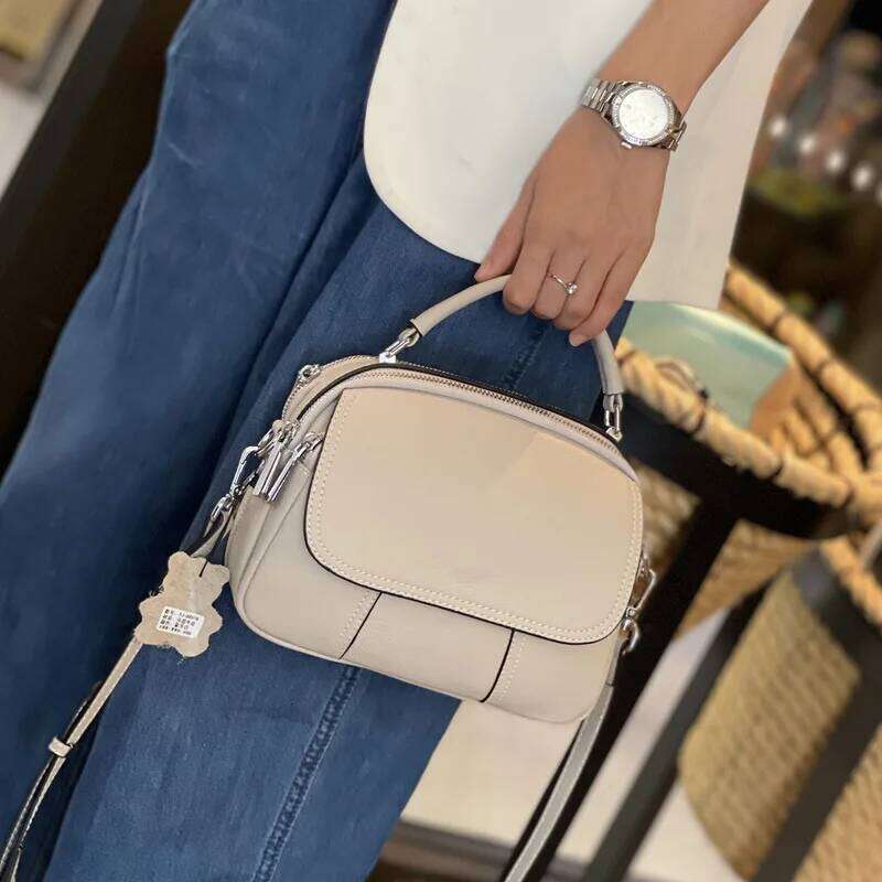 2025 New genuine leather fashionable woman's shoulder design cowhide crossbody bag for women Commuter handbag