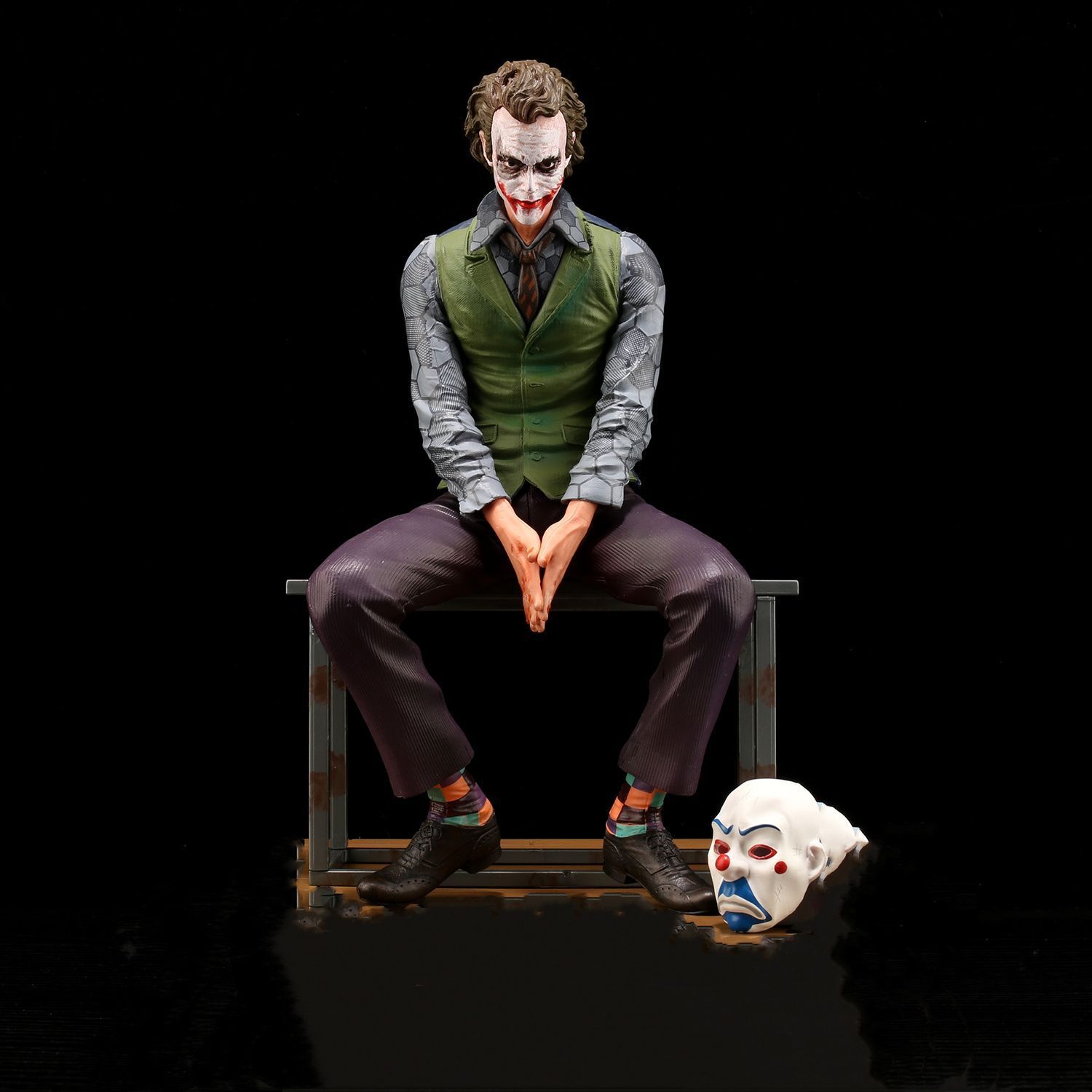 DC Series Heath Ledger Joker Figurine Sitting Model Statue Desktop Roof Car Ornament Gift for Men