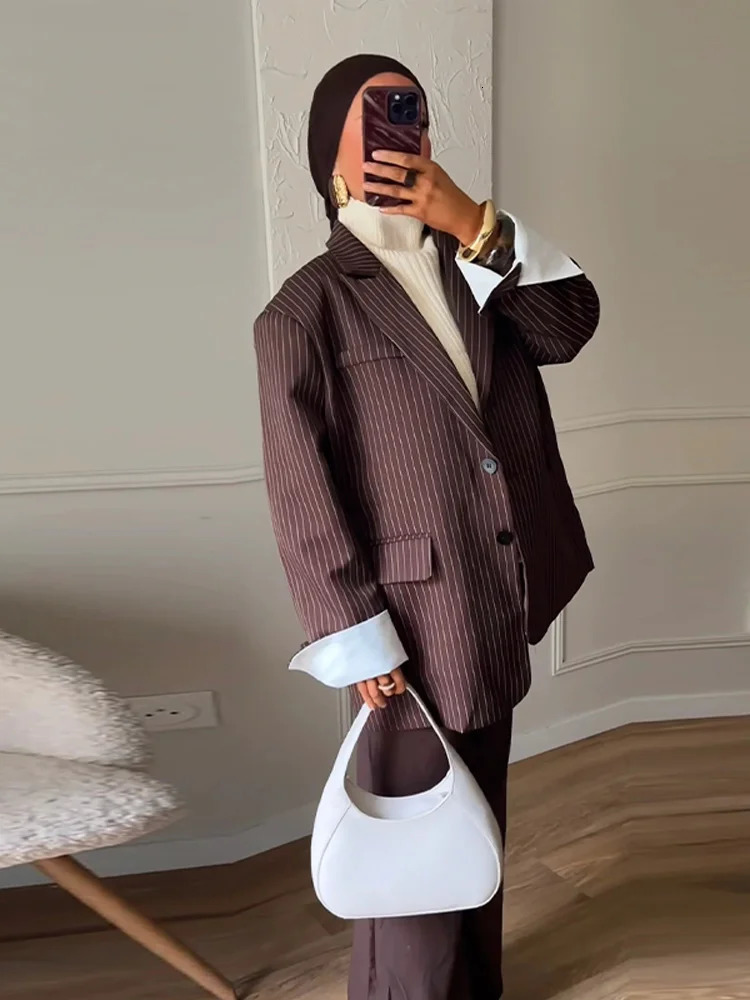 Loose Stripe Blazer Women V Neck Fold Cuffs Long Sleeves Shoulder Pad Coats Female 2025 Summer Fashion Chic Oversize Outwears 250715