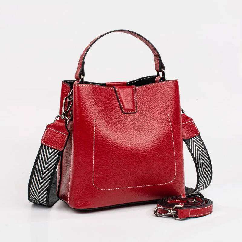 2025 Genuine Leather Women's bucket Fashionable Large Capacity Shoulder Bag design cowhide Versatile Crossbody bag