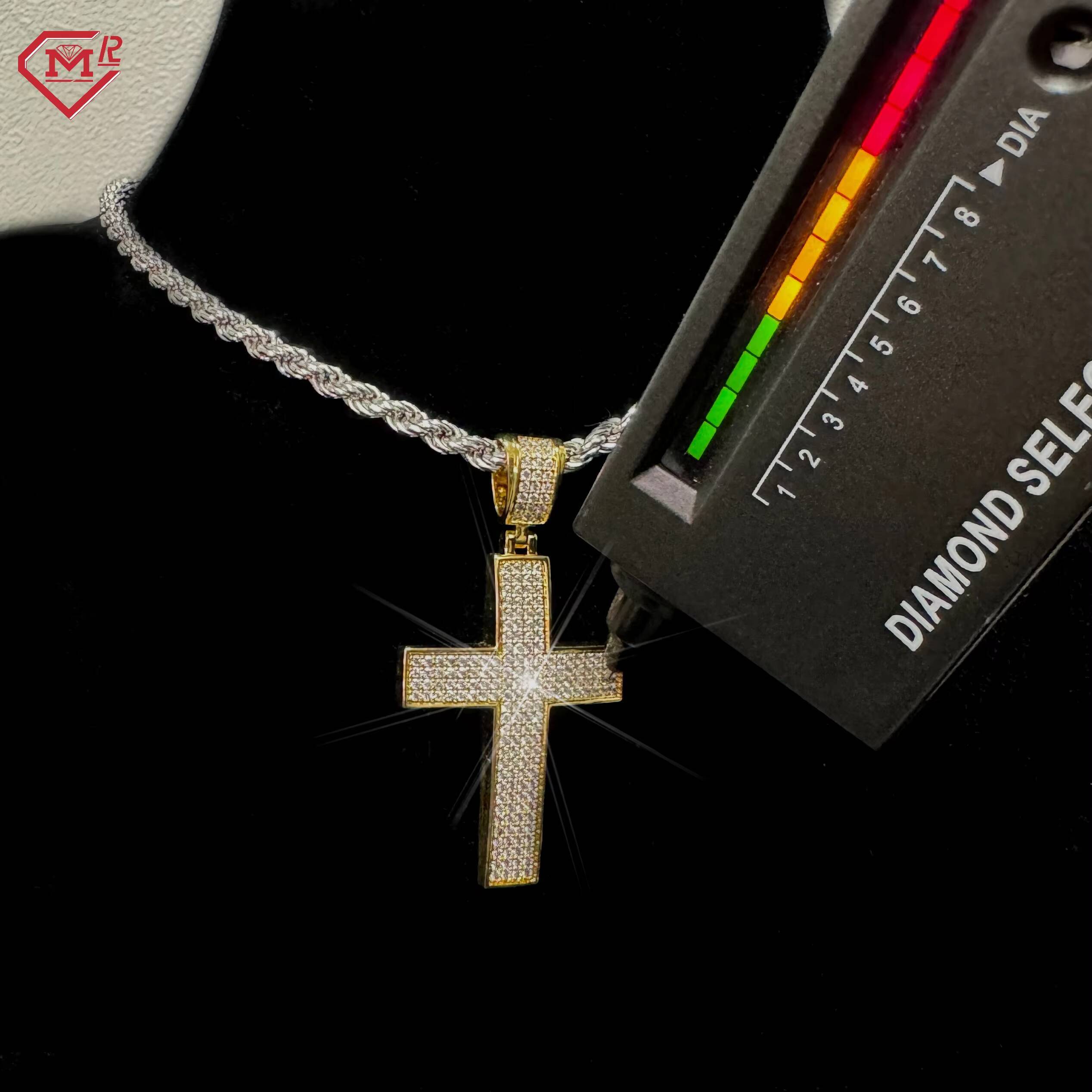 Hot Sale Moissanite Cross Pendant Religious Iced Out Gold Plated 925 Silver VVS Moissanite Pendant