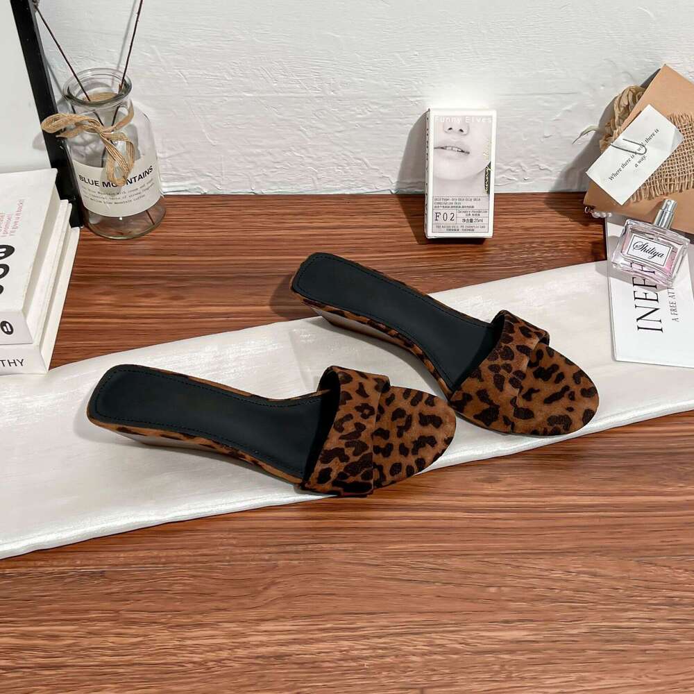 Summer New High Heel for Women, Outdoor Wear, High-End French Style, Elegant Women's Shoes 2025, Leopard Print Wedge Sandals