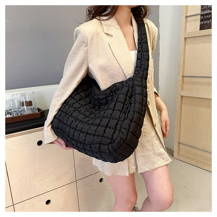 Foreign Trade Wholesale Women's Pleated Cloud Designer Bag Korean Version L Size Handbag Large Capacity Cotton Crossbody Bag Shoulder Bag