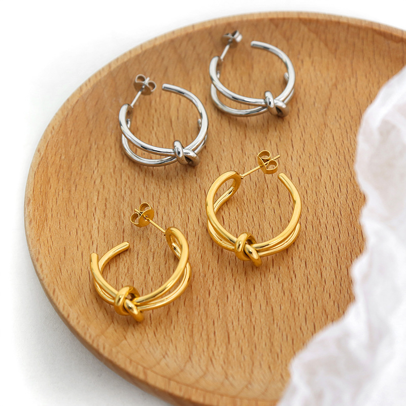 Designer Earrings for Lady Stainless Steel 18k Gold Knot Earrings for Women C-shaped Light Luxury Jewelry Wholesale