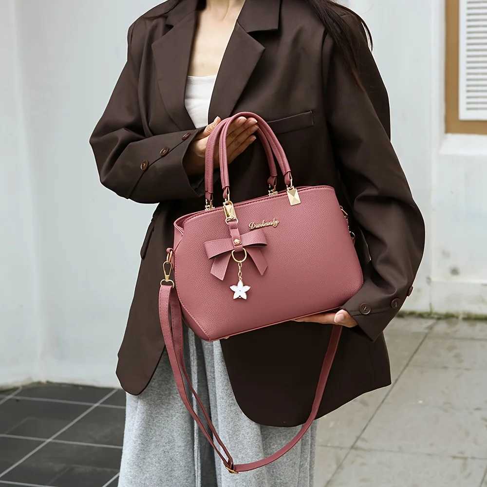 Elegant Shoulder Bag with Bowknot Decoration Multiple Compartments Fashion Handbag Suitable for Work Party and Daily Use Z250718