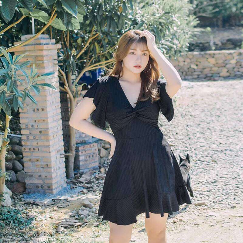 Large Size Female Fat Sister 100kg Belly Cover and Thin Skirt Flat Angle Conservative Loose Swimsuit