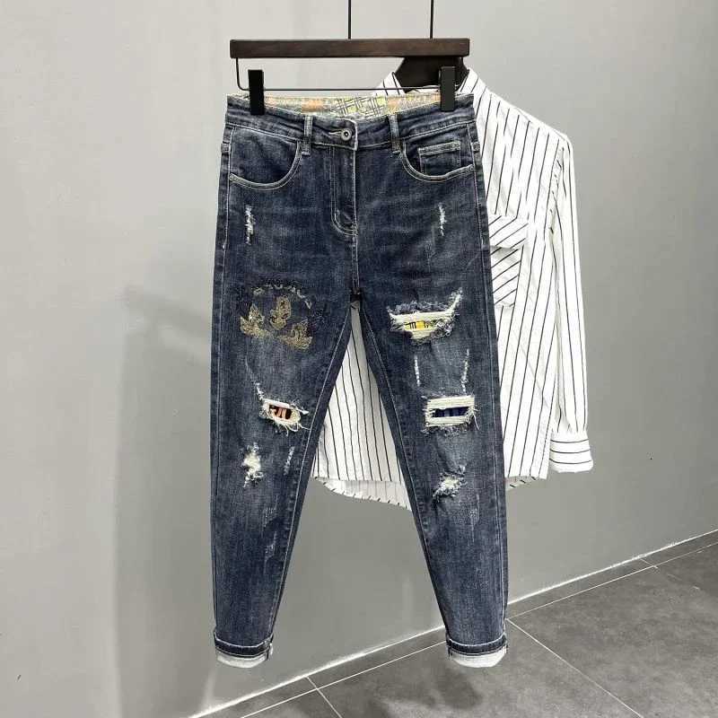 Tapered Jeans for Men Ripped Black Trousers with Holes Torn Man Cowboy Pants Broken Classic Clothes Y2k 2000s High Quality Kpop X250718