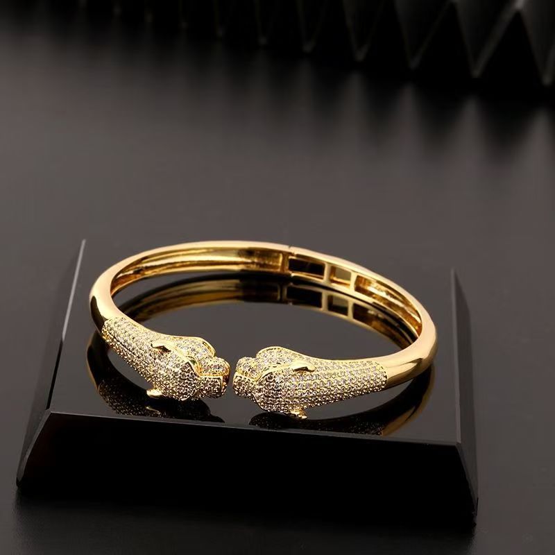 Designer Green Eyed Leopard Bracelet for Women 18K Gold Plated with AAA Zircon Hip Hop Personality Opening Cheetah Bracelet Global Wholesale