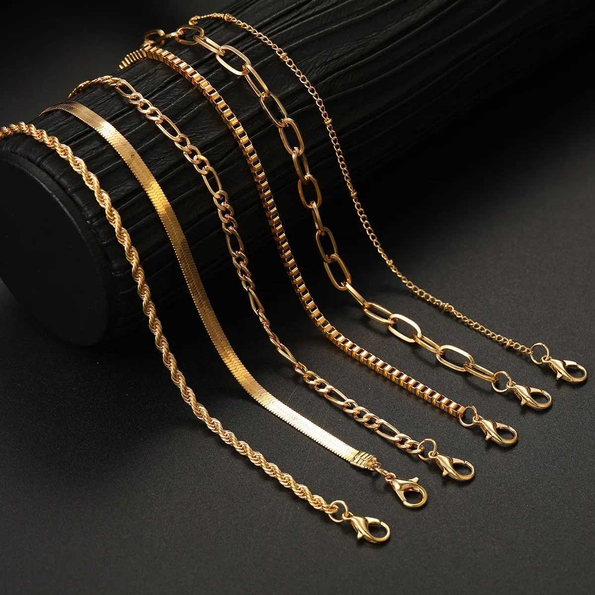 6Pcs Gold Color Bracelet Set Boho Retro Thick Twist Cuban Chain Bracelet for Women 2023 Trendy Quality Jewelry Gifts X250718