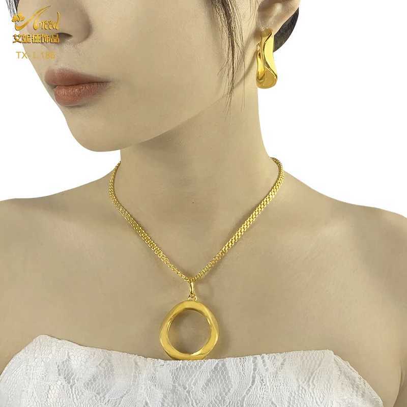 24K Gold Color Warped Geetry Necklace Earrings Set Indian Copper Jewelry Set For Women Two Piece Jewelry X250718