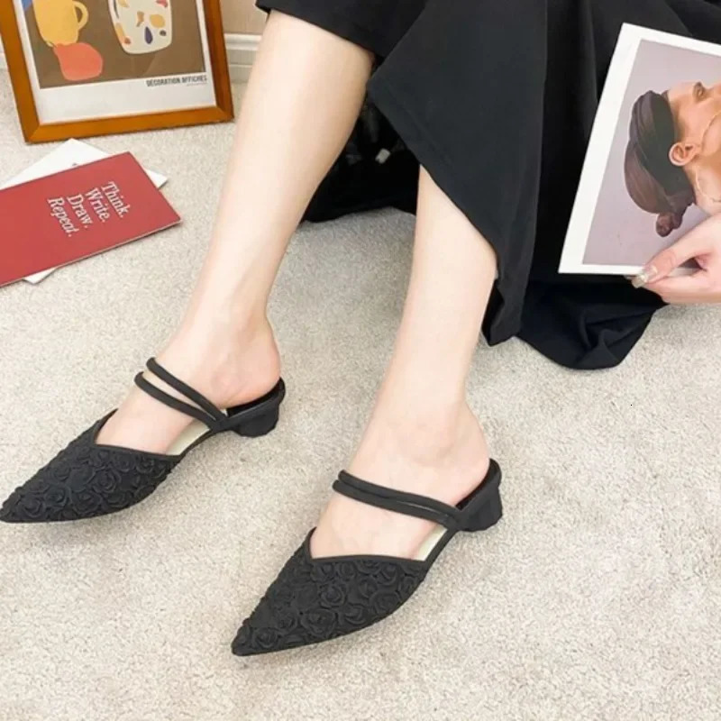 Outside Pointed Toe Womens Slippers and Ladies Sandals 2025 Trend Chic Elegant Slides Clappers High Quality Top s Shoes 250717