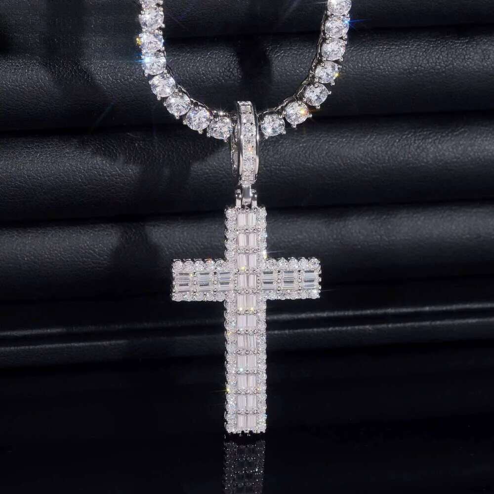 High-End Luxurious Baguette Sier Cross Men's Hip-Hop Moissanite Tennis Chain Pendant