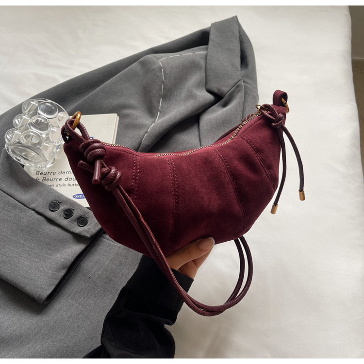 2025 Summer New Women's Shoulder Crossbody Bag Fashion Underarm Dumpling Bag women's Horn Bag Retro Suede New Designer Bag New Designer Luxu