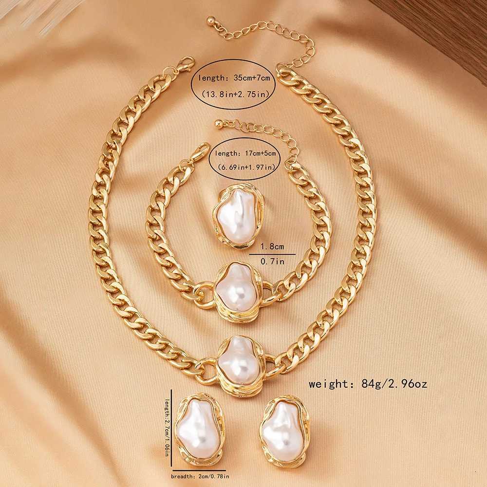 4 PCS Irregular Pearls Jewelry Set Korean Pearl Pendant Choker Stud Earrings Rings for Women Classic Bracelet Wedding Jewelry X2507181