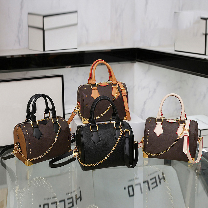 Designer bucket bag Designer bag fashion top Luxury Bag makeup bag Shoulder Handbag Box Bag Evening bag Versatile Tote Pillow Bag Rivet printed chain embroidery