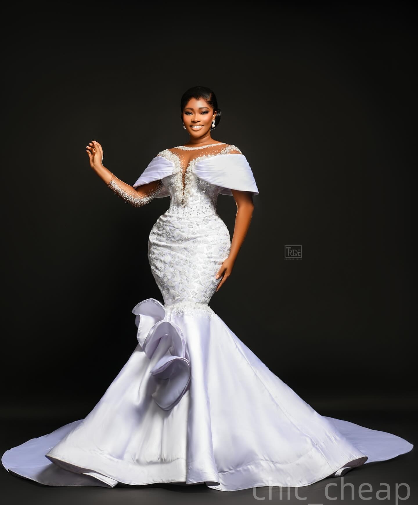 2025 Aso Ebi Plus Size Ivory Mermaid Wedding Dress Beaded Pearls Sequined Satin Full Sleeves Bridal Gowns Dresses ZJ0675