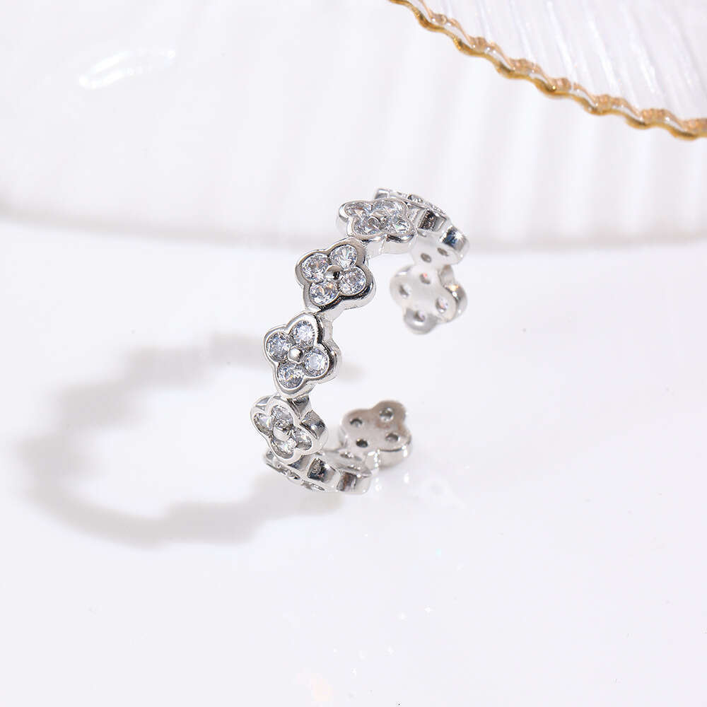 designer Elegant Light Colorful Zircon Four-Leaf Clover Open Fashion Trendy Flower Petal Women's Ring