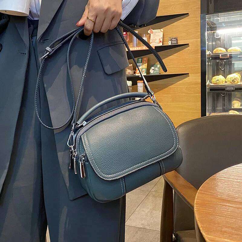 2025 New genuine leather fashionable woman's shoulder design cowhide crossbody bag for women Commuter handbag