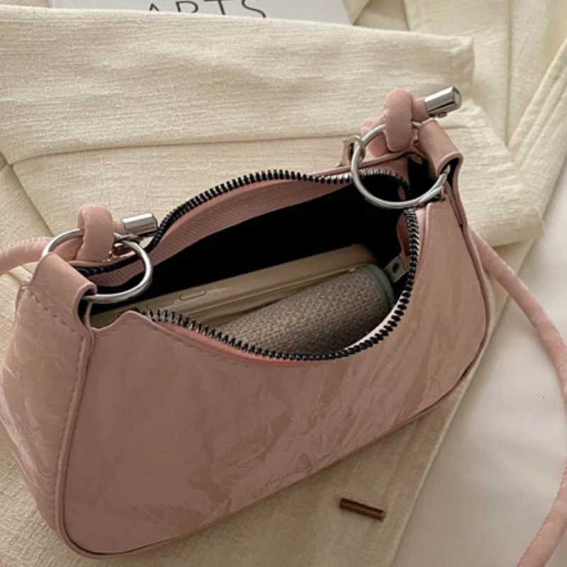 2025 Summer New Korean Version Womens Niche Underarm Bag Fi Chain Shoulder Internet Foreign Style Messenger Bags XJ250718