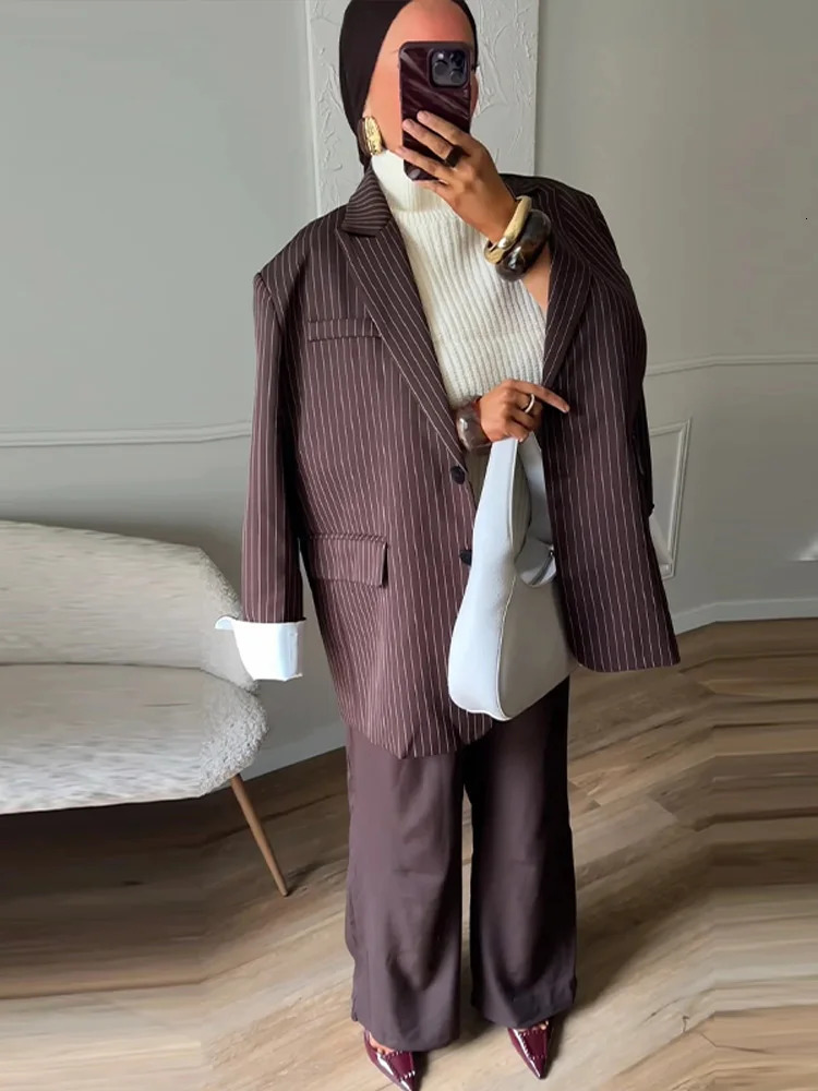 Loose Stripe Blazer Women V Neck Fold Cuffs Long Sleeves Shoulder Pad Coats Female 2025 Summer Fashion Chic Oversize Outwears 250715