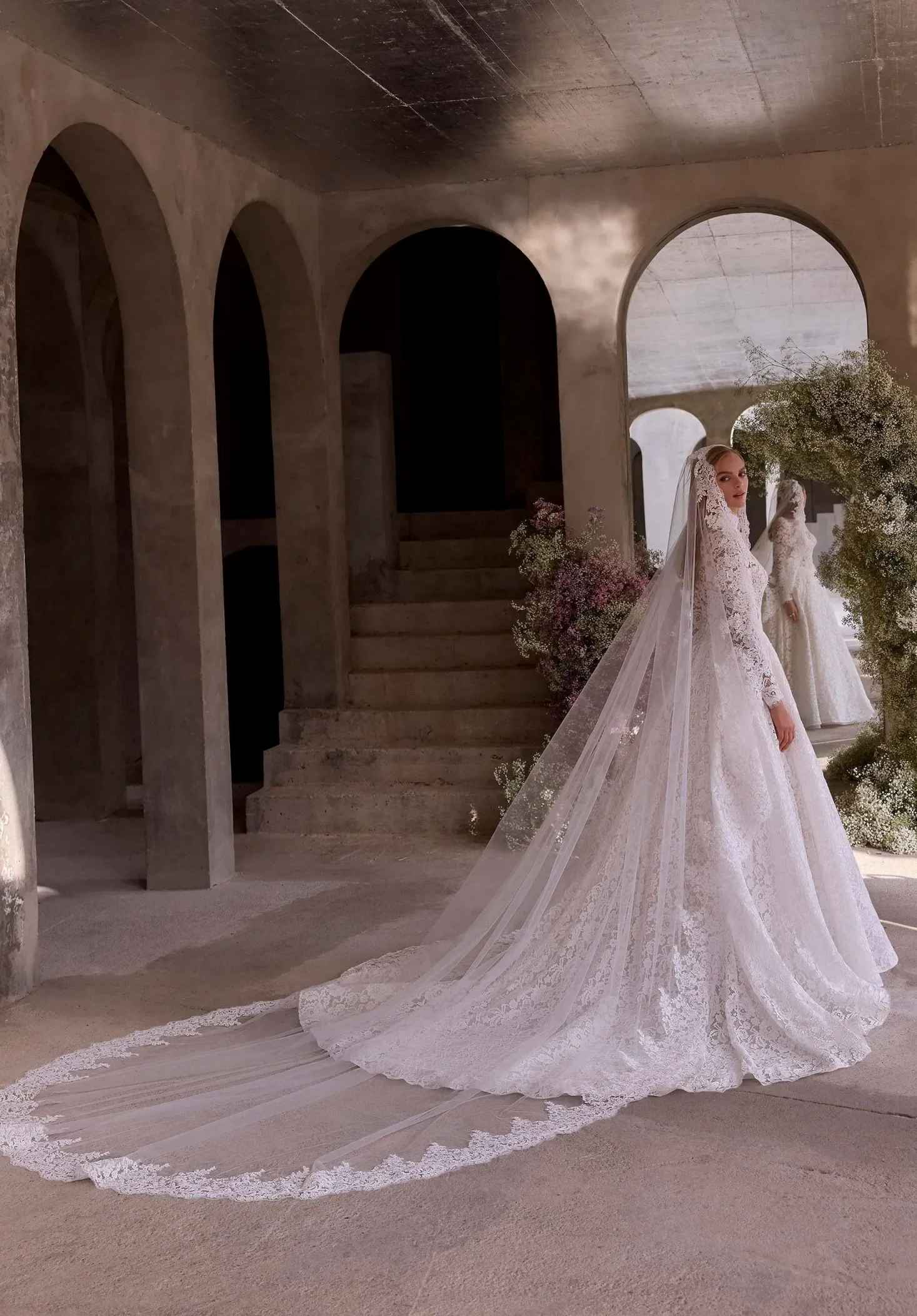 Simple A Line Women Wedding Dress High Neck Long Sleeves Bridal Gowns Lace Sweep Train Dress Custom Made vestidos de novia