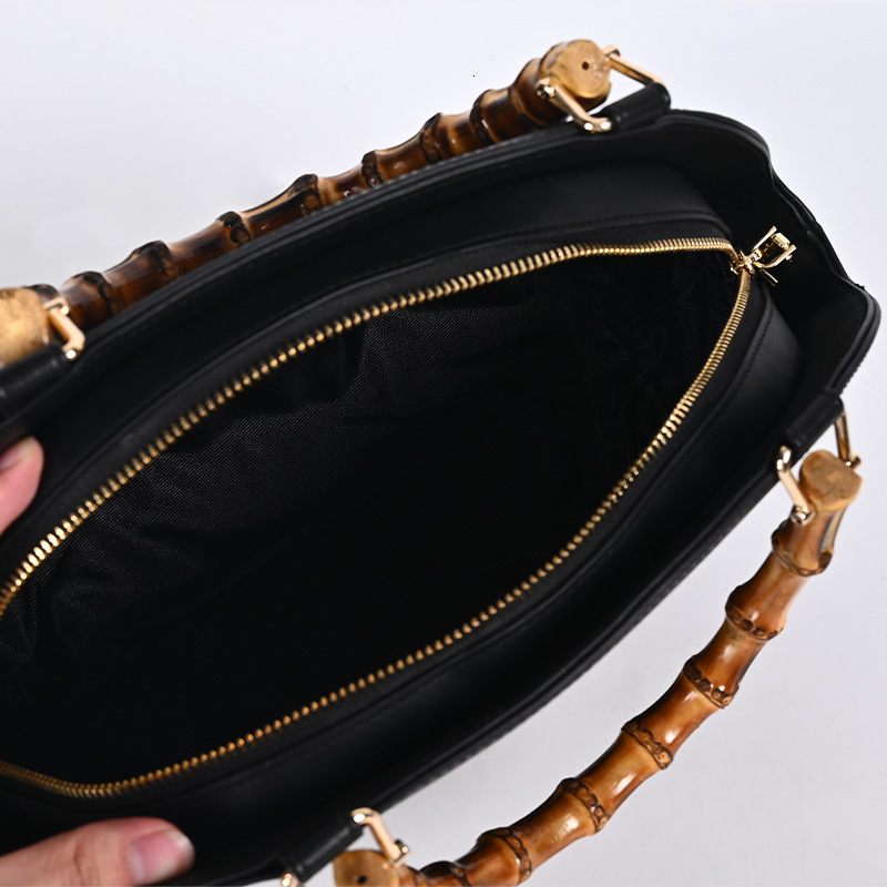 Black Woven Handbag Top Layer Cowhide Storage Bag Hardware Zipper Large Capacity Quilted Small Round Bag 250718