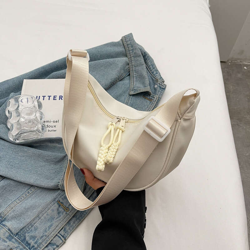 Large Capacity Single Shoulder Crossbody Crescent for Women 2024 New Spring Summer Casual Versatile Dumpling Nylon Commuter Bag
