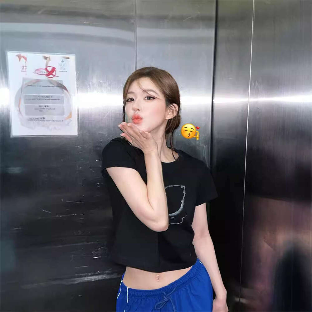 Let Me Shine Zhao Lusi Xu Yan Same Style Swan Pattern Black Short Sleeve T-Shirt Women Slim Fit Crop Round Neck Top B5