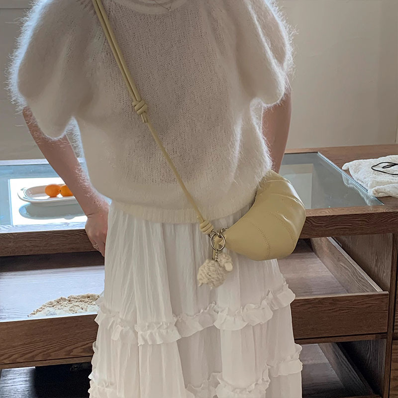 2025 Summer new women's shoulder bag new simple and casual lightweight dumpling bag women's shoulder bag new designer bag new designer luxur