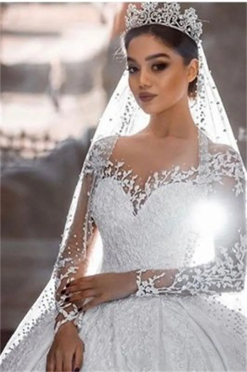 Princess Wedding Dress Off The Shoulder Backless Straps Sleeveless Floral Sweep Train 2025 Lace Appliques Bridal Gowns Robe De Mariage Garden Customiz
