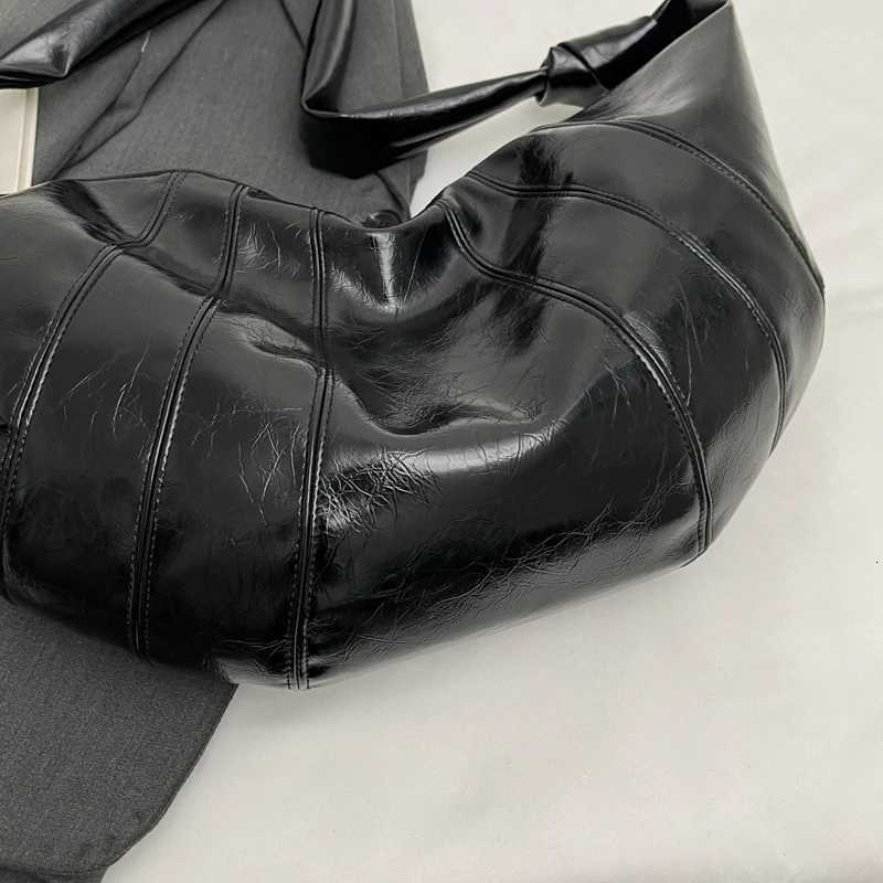 2024 Winter New Crescent Shoulder Bags For Women Crossbody Bag Soft PU Leather Large Capacity Shopper Tote Hobo Bag Female Y250718