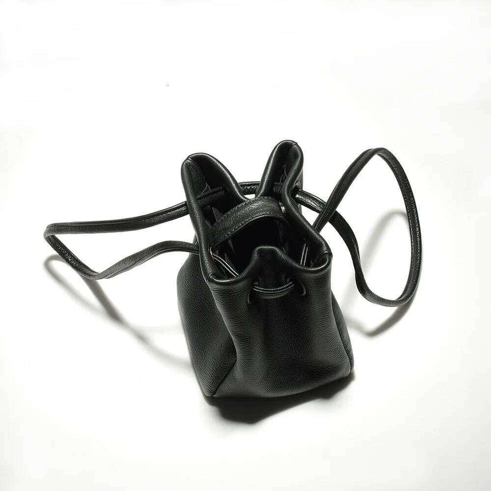Black Leather Women's New Square Handheld Straddle Bucket Bag