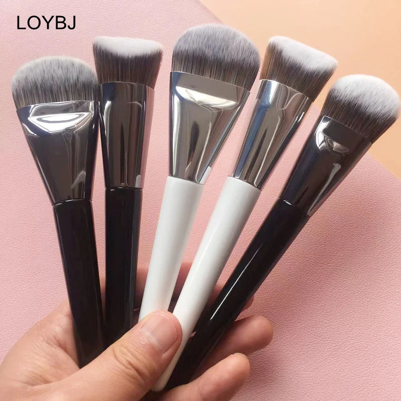 LOYBJ 1pcs Foundation Makeup Brushes Professional Liquid Foundation Concealer Brush Women Facial Quick Base Make Up Beauty Tools 250716