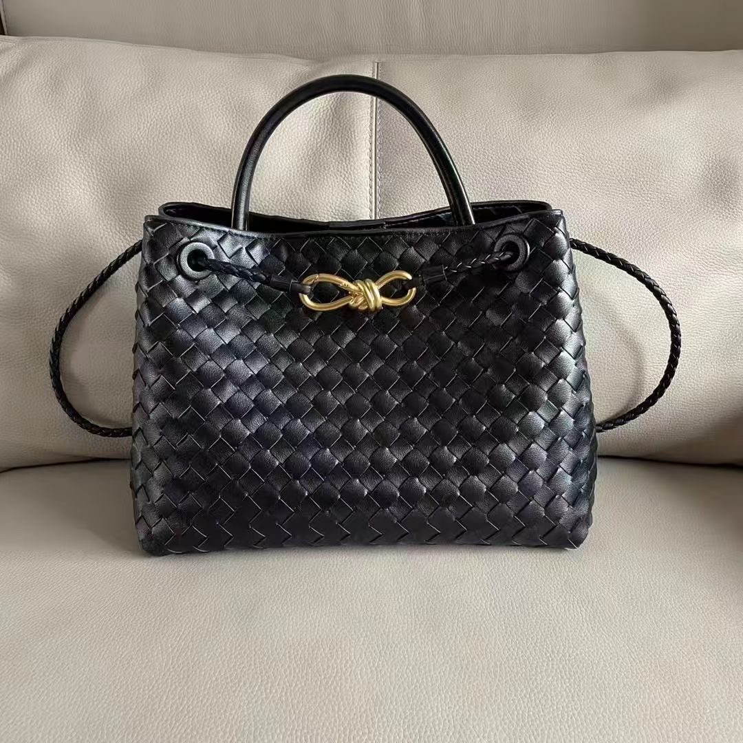 top 09A high-quality designer handbag women's shoulder crossbody bag personalized woven handbag beach travel shoulder bag