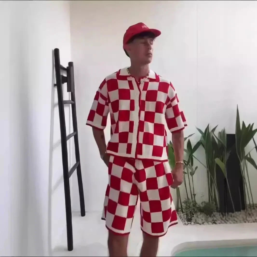 Europe Ins Wind Burst Loose Men and Women Neutral Three-color Checkerboard Knit Suit 250718