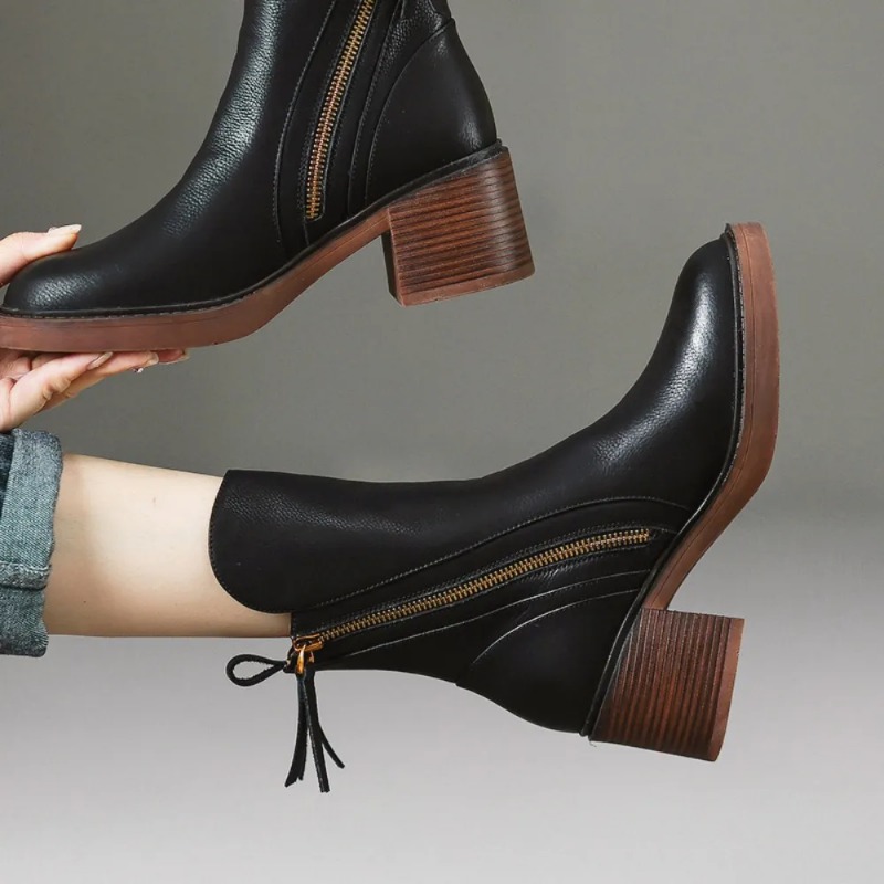 Autumn Fashion: Ladies' Short-Brown Ankle Boots Featuring Chunky Soles & Premium Leather Material