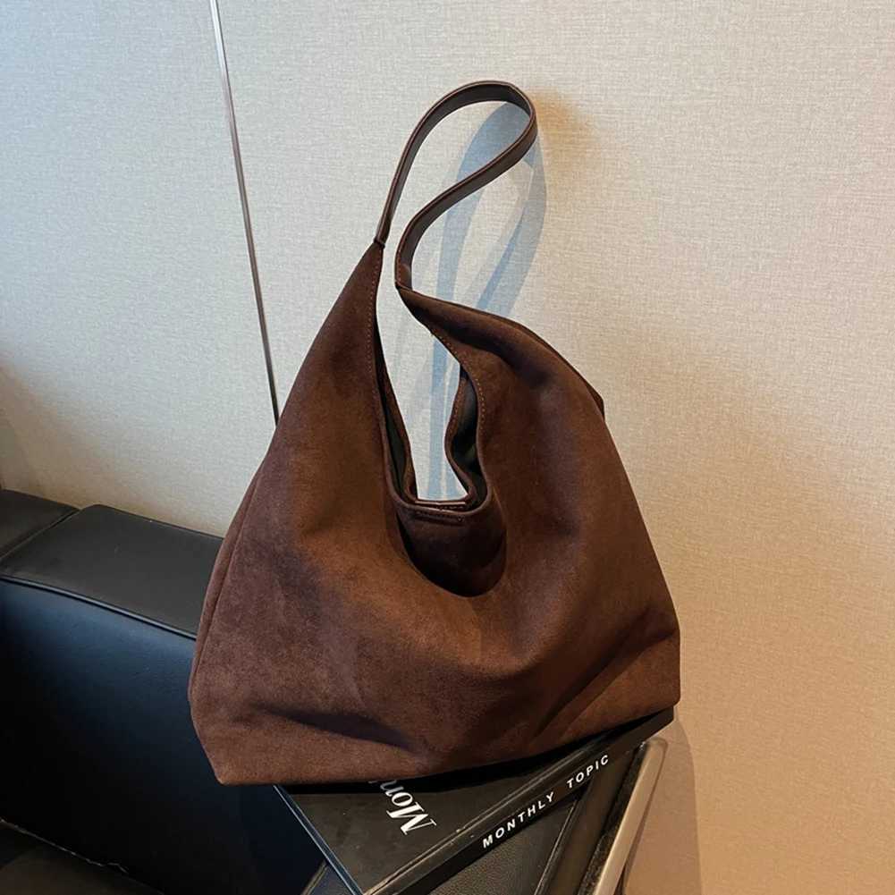 Women Suede Shoulder Bag Large Capacity Vintage Womens Bag Handbag Simple Casual Commuter Bag Autumn Winter Work Travel XJ250718