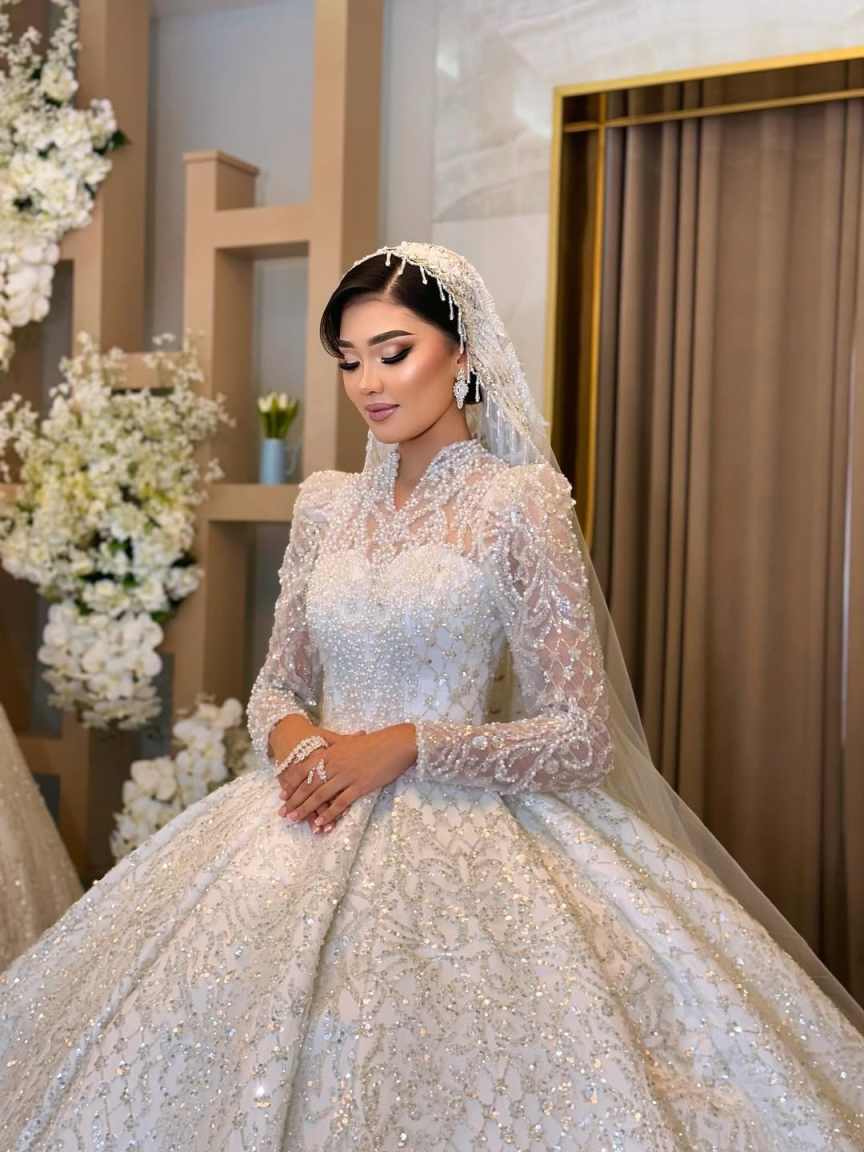 Gorgeous Ball Gown Wedding Dress Sequins Pearls Bridal Gowns High Neck Long Sleeves Sweep Train Dresses Customized vestidos de novia