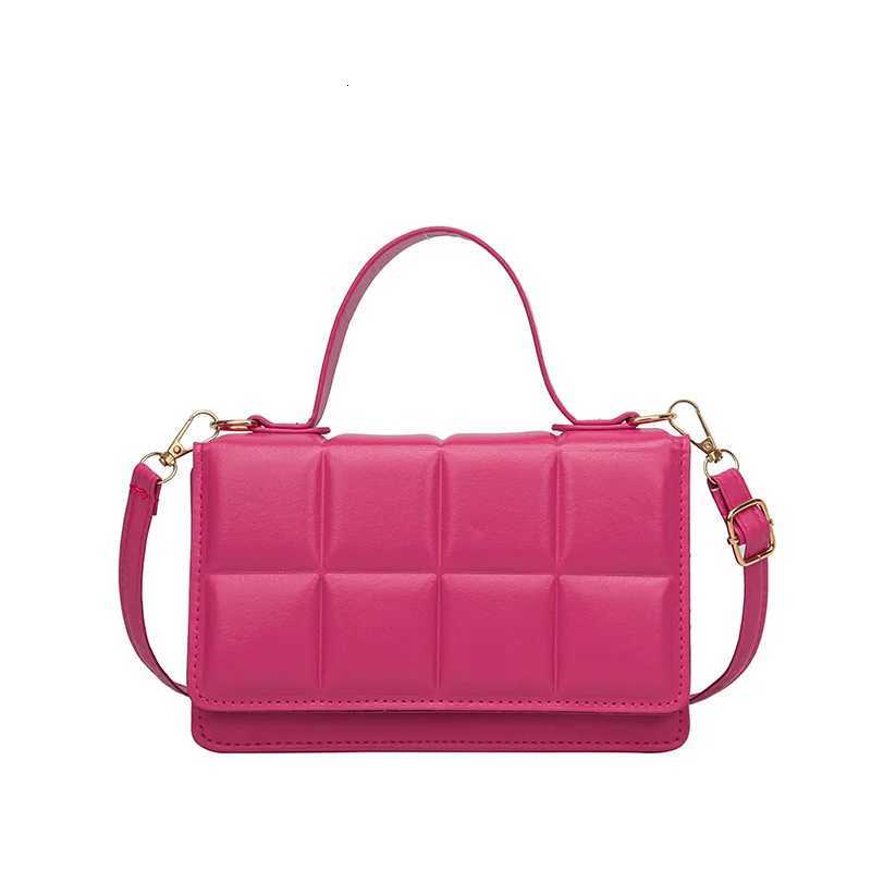 New Fi Womens Bag Korean Version Solid Color Indentati Small Square Bag 2024 Magens Shoulder Crossbody Casual Small Bag XJ250718