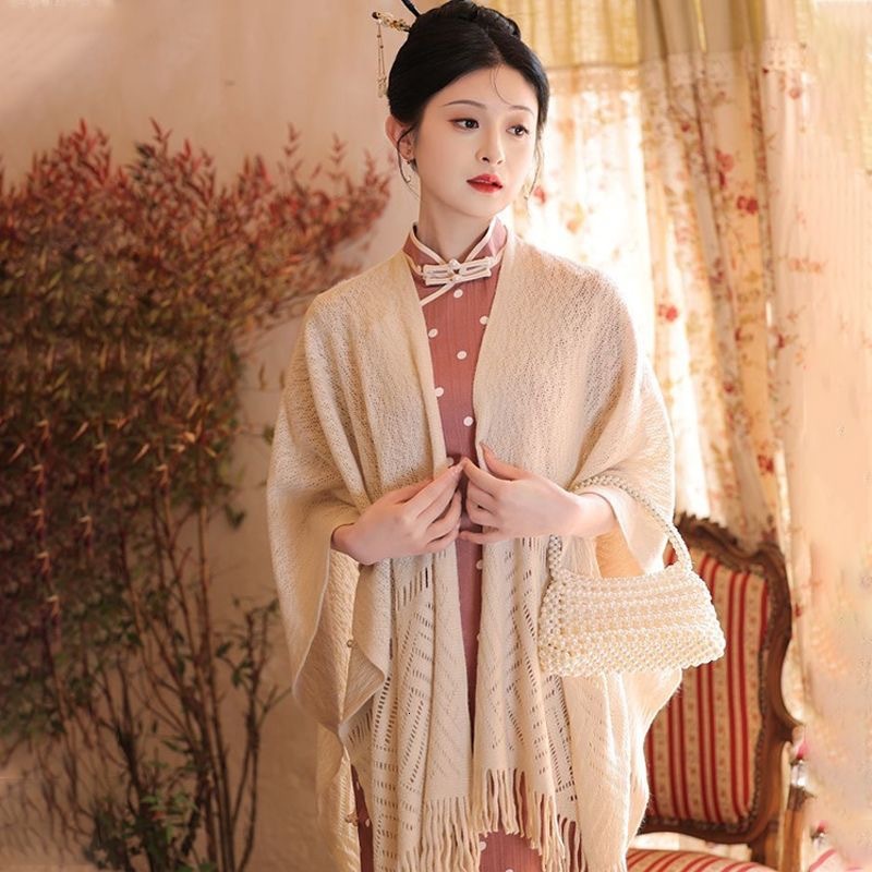 New Fashion Tassel Cape Cardigan Air-conditioned Room Office Hollow Knitted Shawl Women White Cheongsam Outerwear