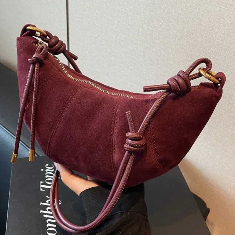 2024 High Quality Veet Material Zipper Shoulder Bag Solid Color Simple Fiable Crossbody Bag Soft Wern Style Handbag XJ250718