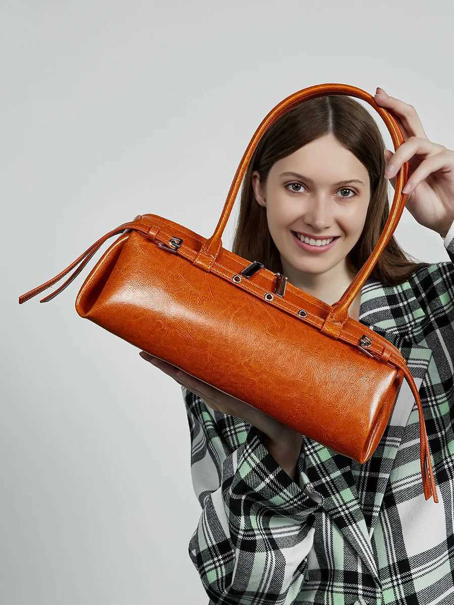 2025 New Genuine Leather Womens Shoulder Bag Cowhide ladies handbag baguette bag female Commuter Shopping Underarm Bag R250717