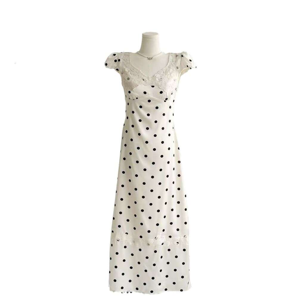 Birthday Yu Shuxin French Satin Polka Dot Fairy Temperament Sexy Backless Beach Print Long Dress B5