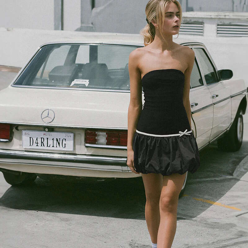 Women's Autumn New Ins Style Color-Block Simple Strapless Slim Fit Flower Bud Dress B5