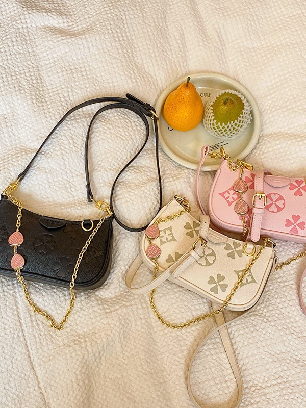 2025 new Embossed Mahjong - style Bag with Four - leaf Strawberry Diamond Pendant and Chain Women's Single - shoulder Bag Simple Commuting Cross 